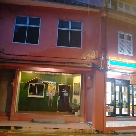 Joka-Joka Guesthouse Malacca Buitenkant foto