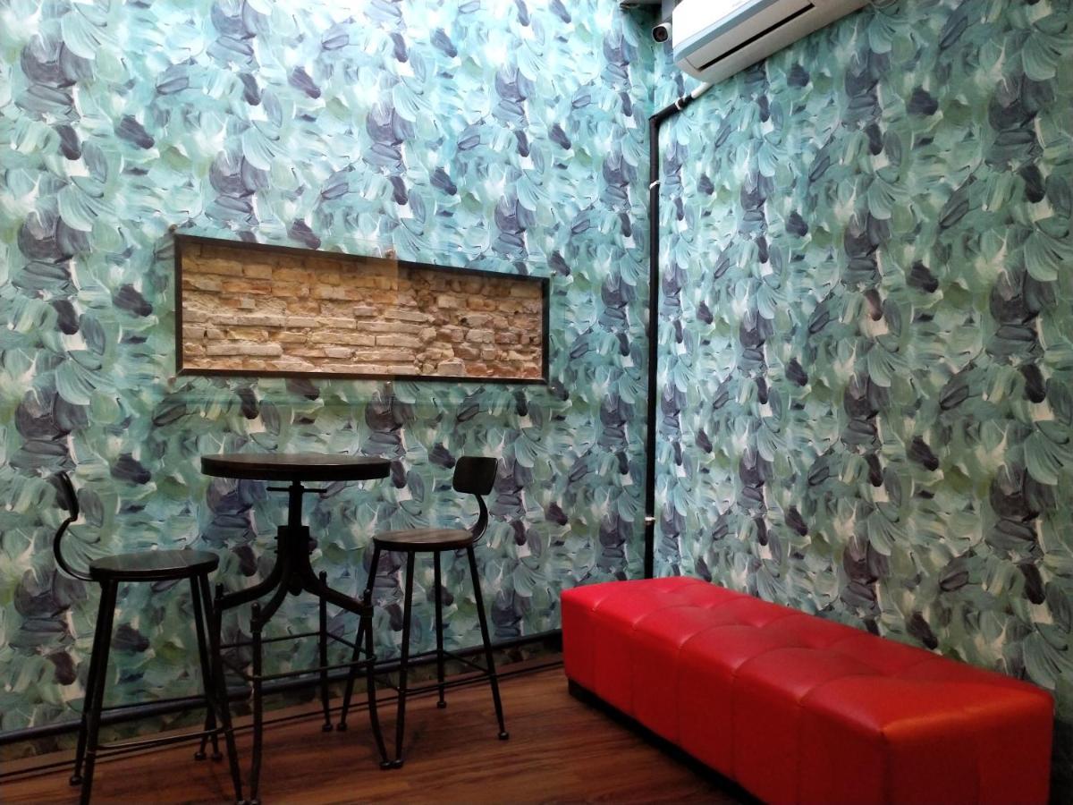 Joka-Joka Guesthouse Malacca Buitenkant foto