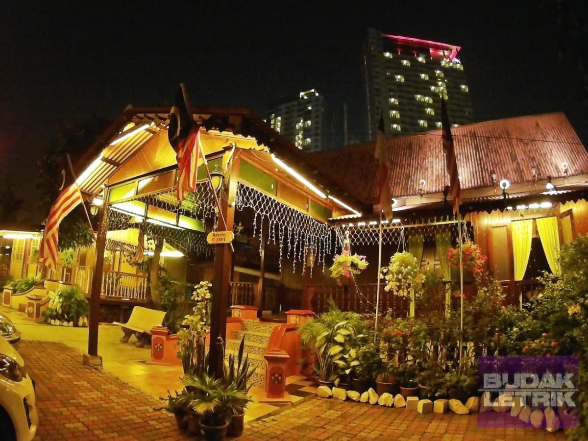 Joka-Joka Guesthouse Malacca Buitenkant foto